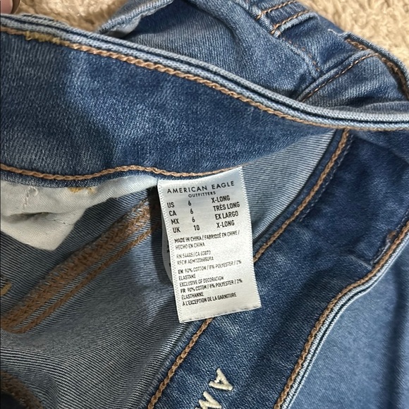 BUNDLE! 4 American Eagle Blue Skinny Jeans
TALL GIRL FRIENDLY! - Picture 2 of 3